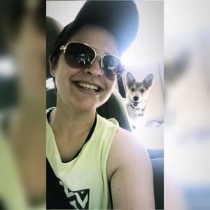 Meet your Posher, Alexis